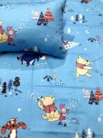 Chăn đi học dễ thương hình Gấu Pooh