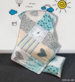 Chăn mang đi học trái tim xanh